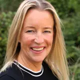 Clare Gillard, Senior Consultant working for Aaron Wallis Sales Recruitment